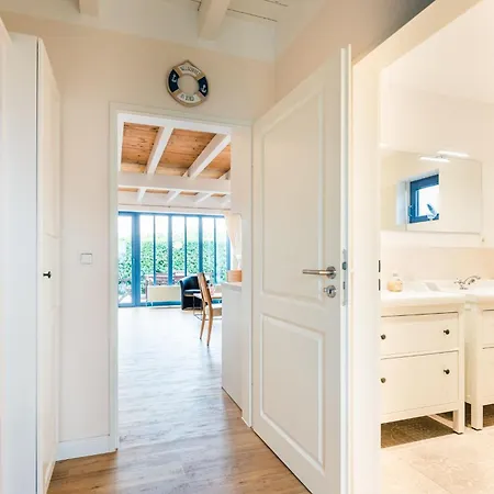 Hmuschelsucher, Dünenstraße 44, App 1