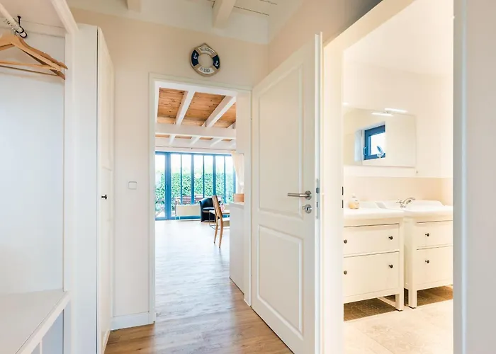 Hmuschelsucher, Duenenstrasse 44, App 1